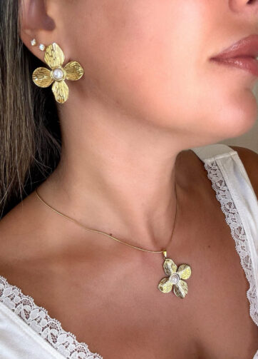 Four-Leaf Charm (Pearl)