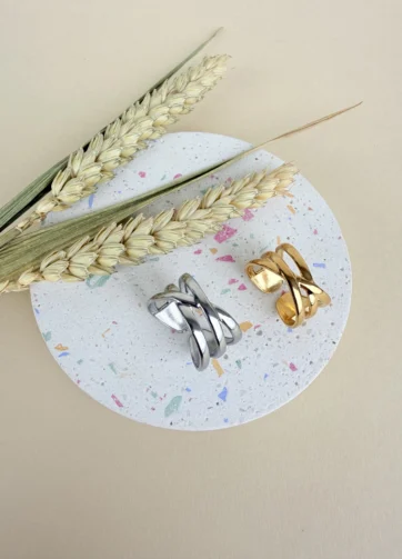 Chunky Crossover Ring