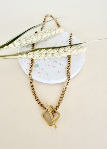 Cubic Clasp Necklace