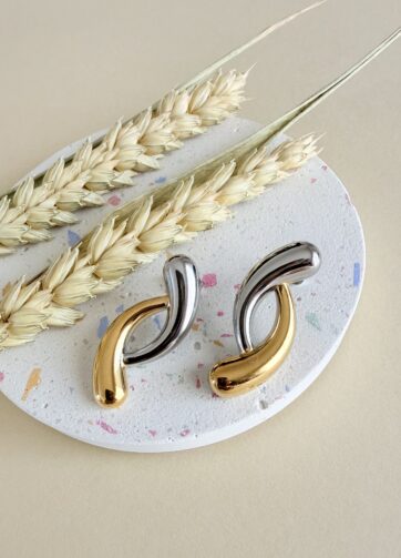 Abstract Link Hoops