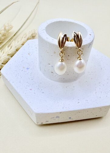 Golden Leaf Pearl Drops