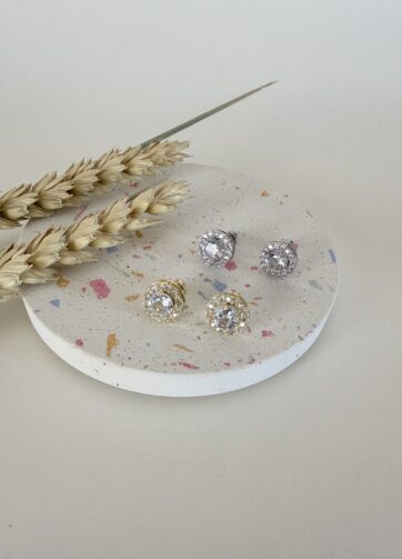 Radiance Studs
