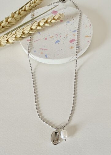 Pearl Reflection In Silver